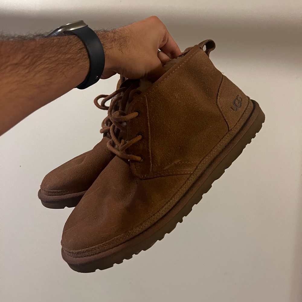 UGG
